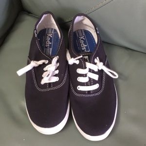 Sneaker Keds shoe, great condition. Size 5